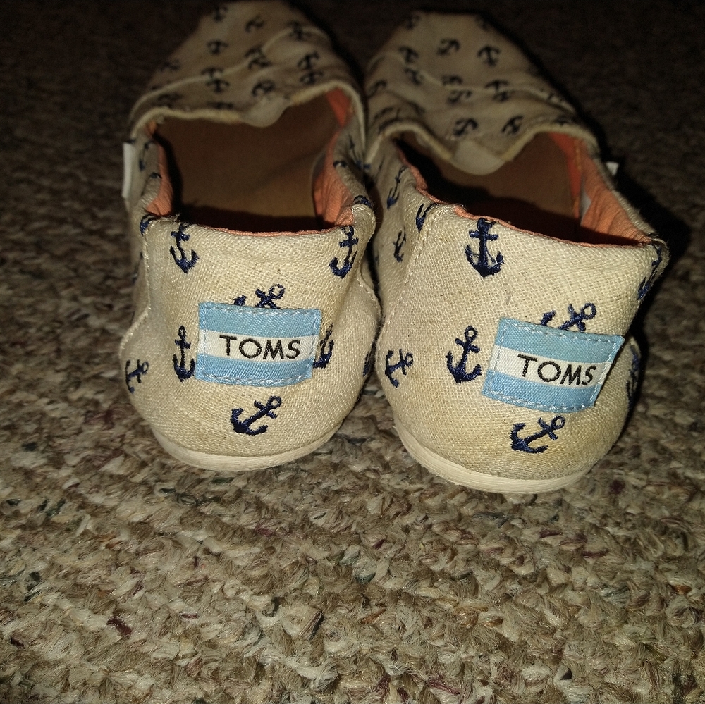 Toms with anchor ⚓ design - Picture 4 of 6